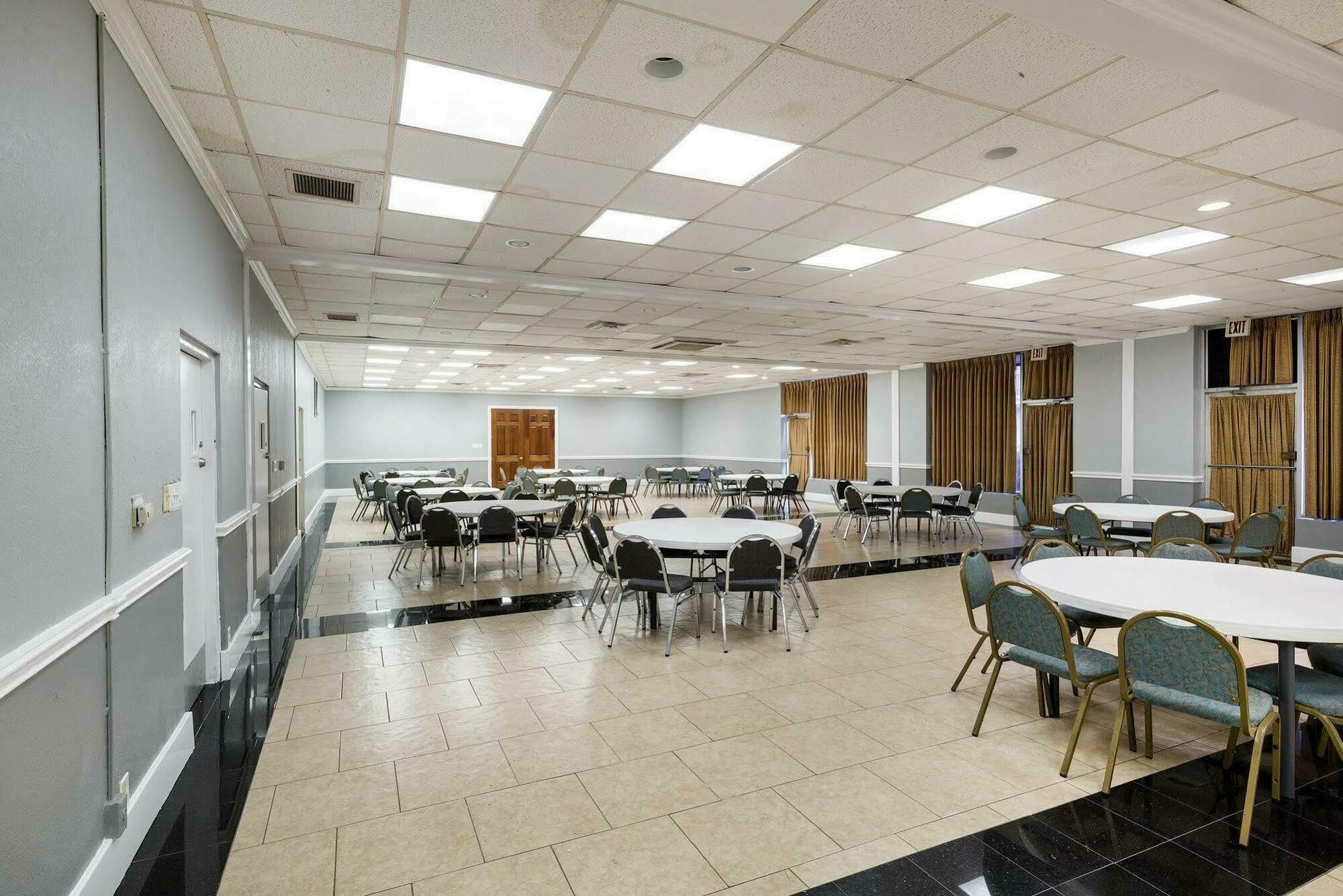 Hotel Elev8 Conroe Exterior foto